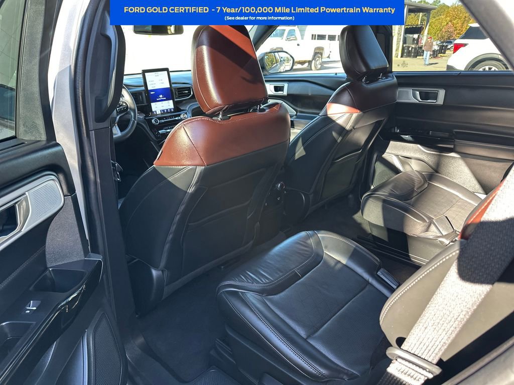 Certified 2022 Ford Explorer Platinum w/ Technology Package image 24