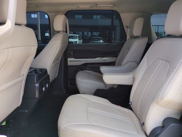 Certified 2023 Ford Expedition Max Platinum RWD image 16