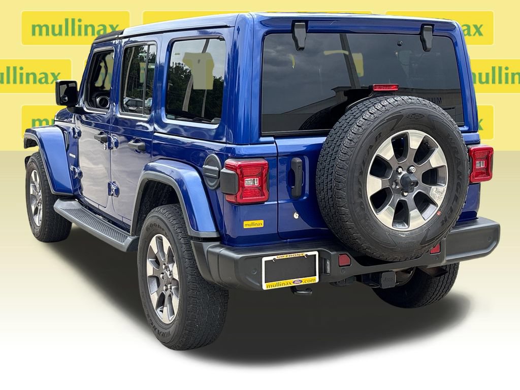 Used 2018 Jeep Wrangler Unlimited Sahara AWD/4WD image 9