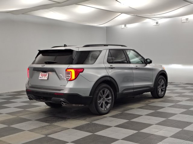 Certified 2021 Ford Explorer XLT w/ Equipment Group 202A AWD/4WD image 10