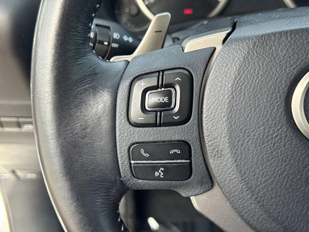 Used 2018 Lexus NX 300 FWD image 10