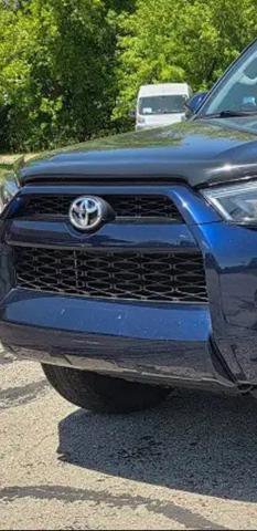 Used 2024 Toyota 4Runner SR5 Premium w/ Moonroof Package AWD/4WD image 11