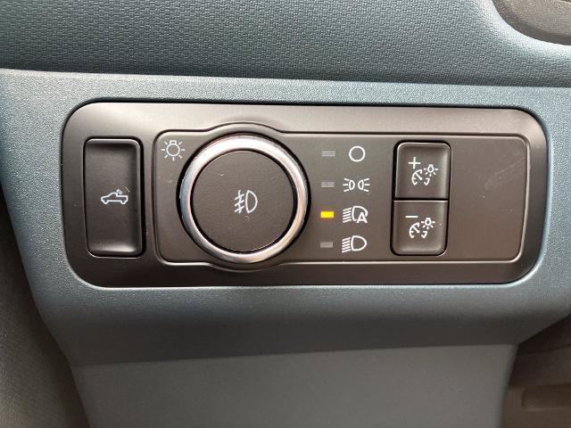 Certified 2025 Ford Maverick Lobo AWD/4WD image 38