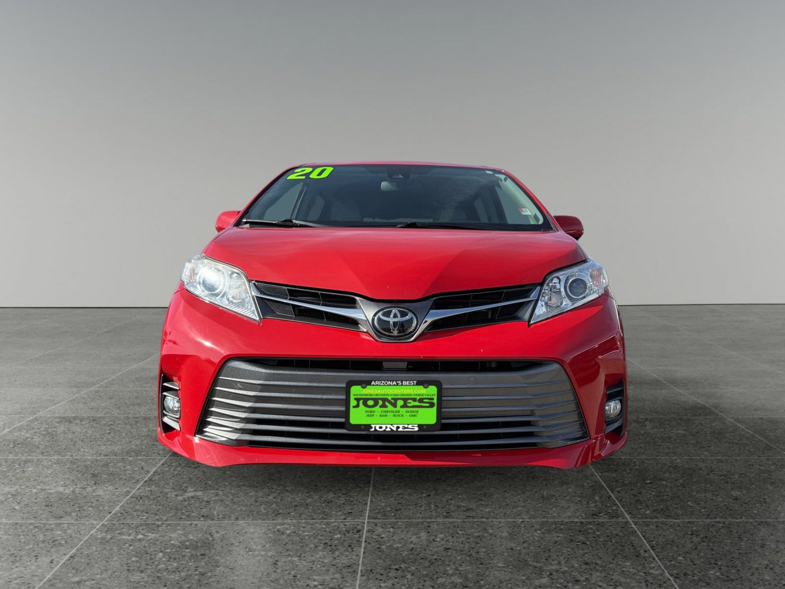 Used 2020 Toyota Sienna XLE image 8