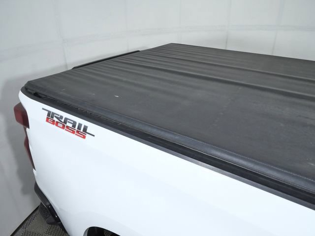 Used 2022 Chevrolet Silverado 1500 Custom Trail Boss w/ LPO, Dark Essentials Package image 11