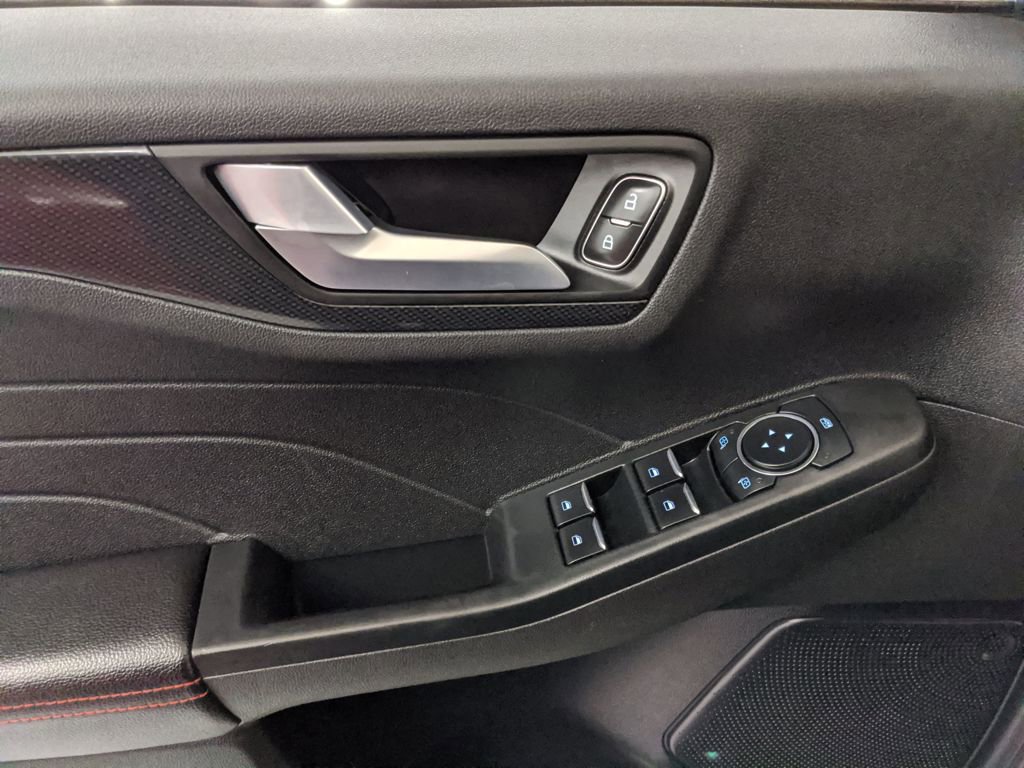 Certified 2024 Ford Escape ST-Line image 16