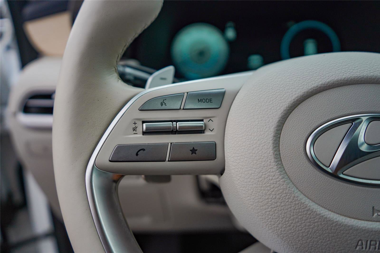 Used 2023 Hyundai Palisade Limited FWD image 14