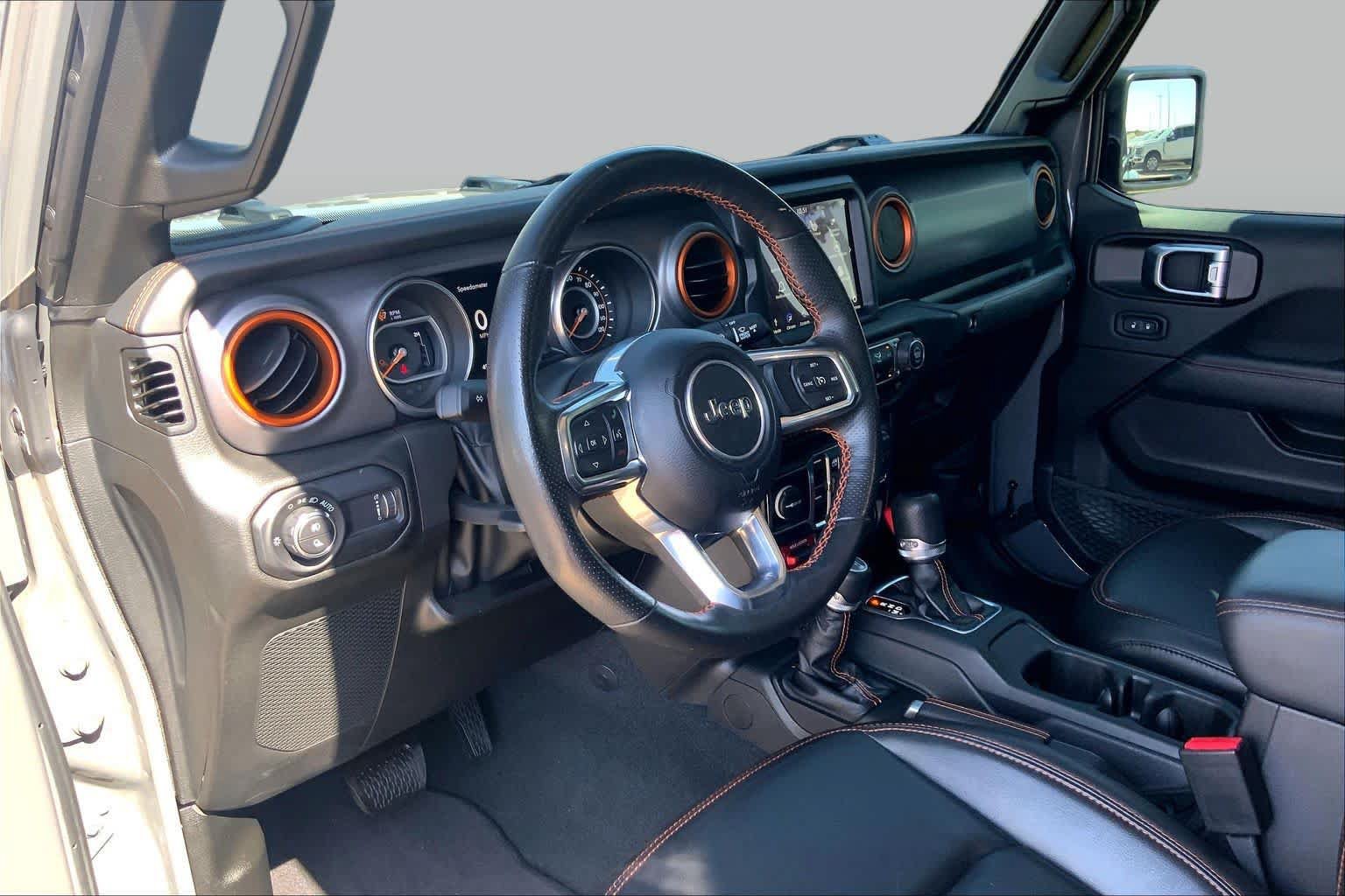 Used 2023 Jeep Gladiator Mojave w/ LED Lighting Group AWD/4WD image 18