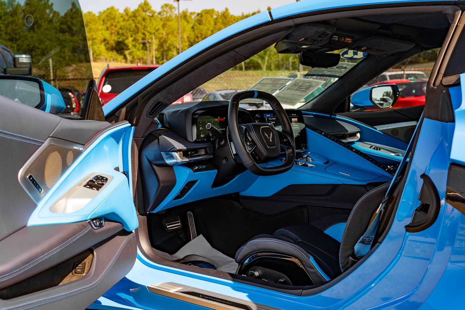 Used 2022 Chevrolet Corvette Stingray Premium Cpe w/ Z51 Performance Package RWD image 19