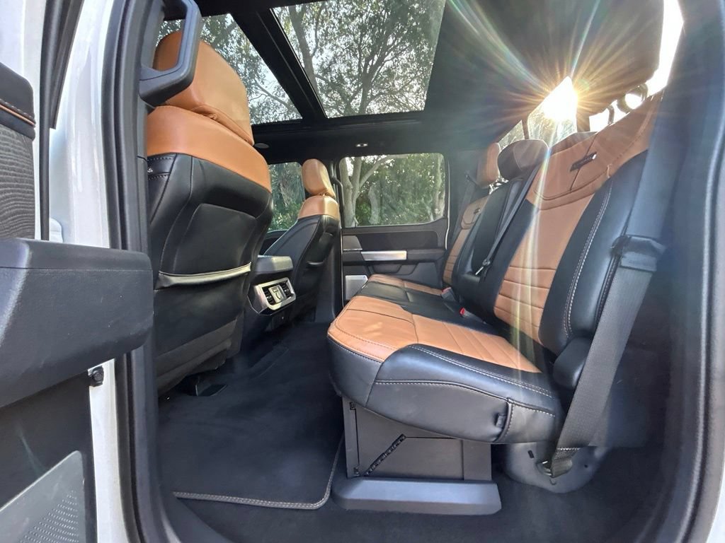 Certified 2024 Ford F250 Platinum w/ FX4 Off-Road Package AWD/4WD image 35