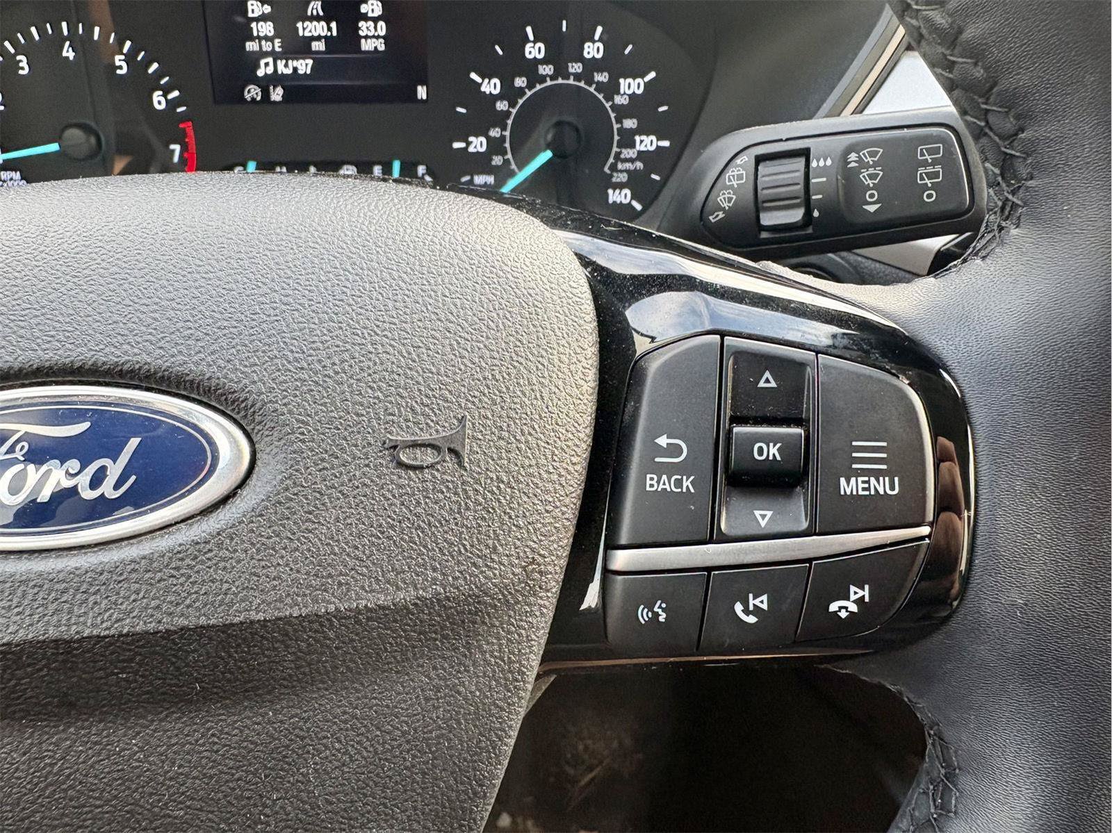 Certified 2022 Ford Escape SEL FWD image 16