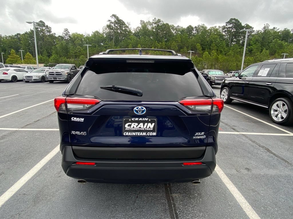 Used 2022 Toyota RAV4 XLE w/ Convenience Package AWD/4WD image 6