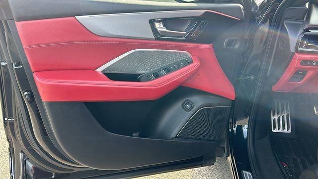 Used 2022 Acura MDX A-Spec image 16