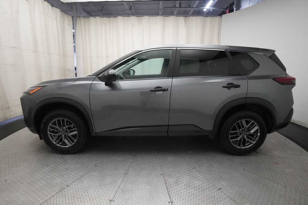 Used 2023 Nissan Rogue S AWD/4WD image 23