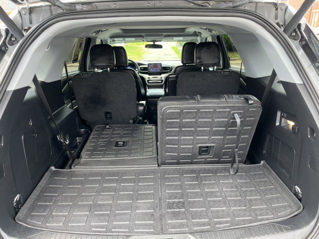 Certified 2023 Ford Explorer XLT w/ Equipment Group 202A AWD/4WD image 19