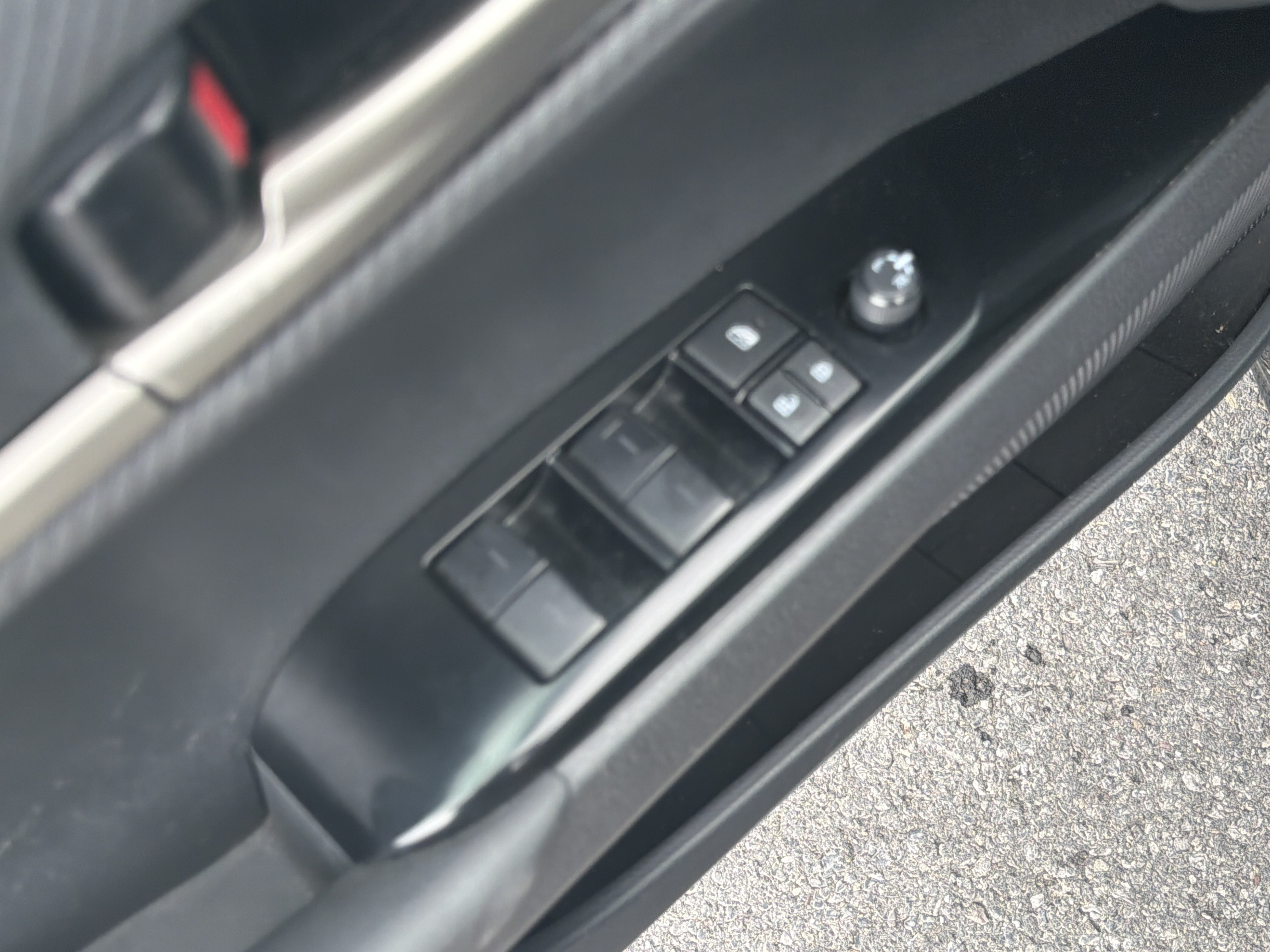 Used 2025 Toyota Camry SE FWD image 16