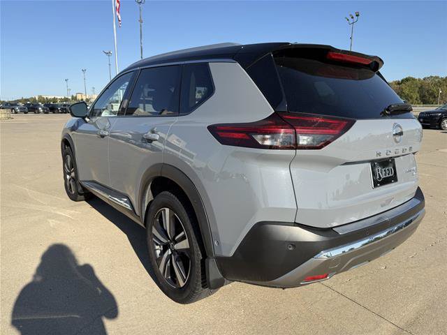 Used 2021 Nissan Rogue Platinum AWD/4WD image 7