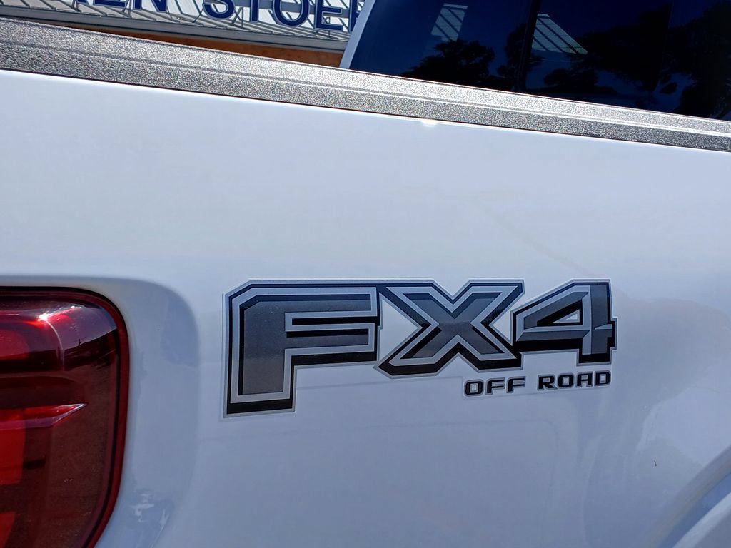 Certified 2025 Ford F150 Lariat w/ Equipment Group 501A Mid AWD/4WD image 9
