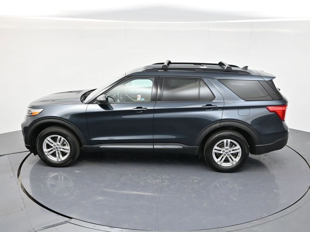 Certified 2022 Ford Explorer XLT w/ Class IV Trailer Tow Package image 6