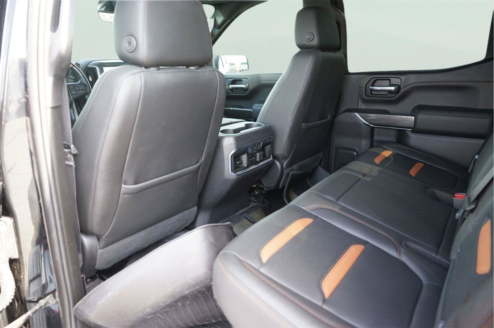 Used 2020 GMC Sierra 1500 AT4 w/ AT4 Premium Package AWD/4WD image 12