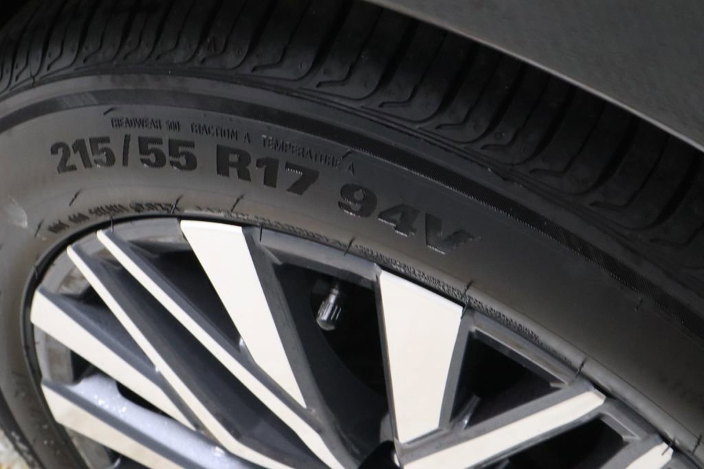 Used 2025 Nissan Altima 2.5 SV image 19