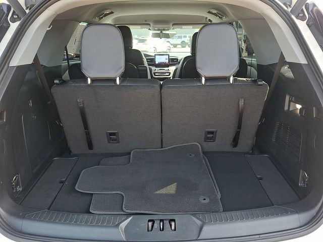 Certified 2023 Ford Explorer XLT w/ Equipment Group 202A AWD/4WD image 29
