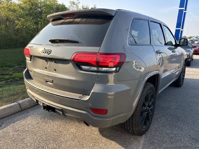 Used 2021 Jeep Grand Cherokee Laredo X AWD/4WD image 3