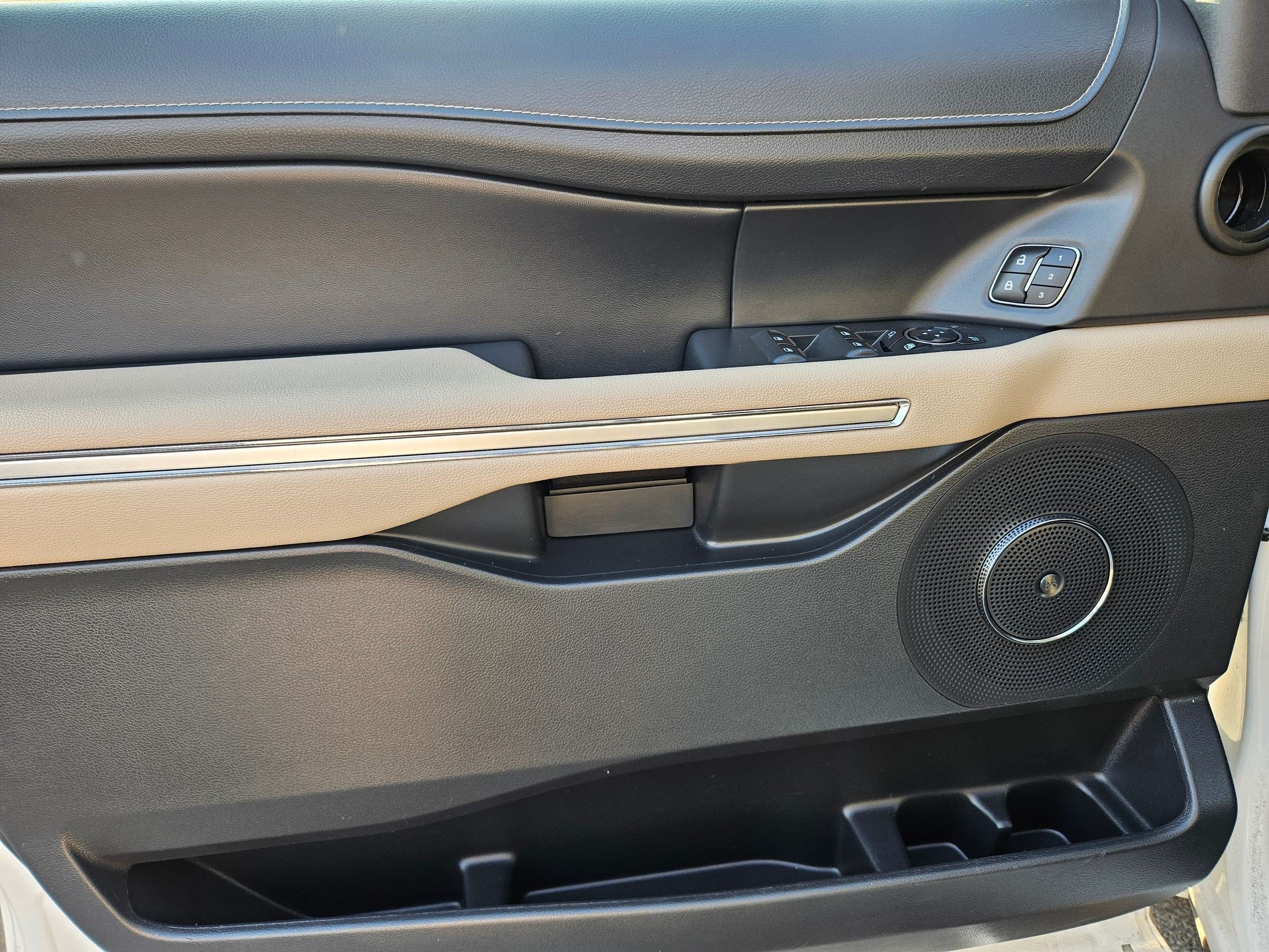 Certified 2023 Ford Expedition Limited AWD/4WD image 14