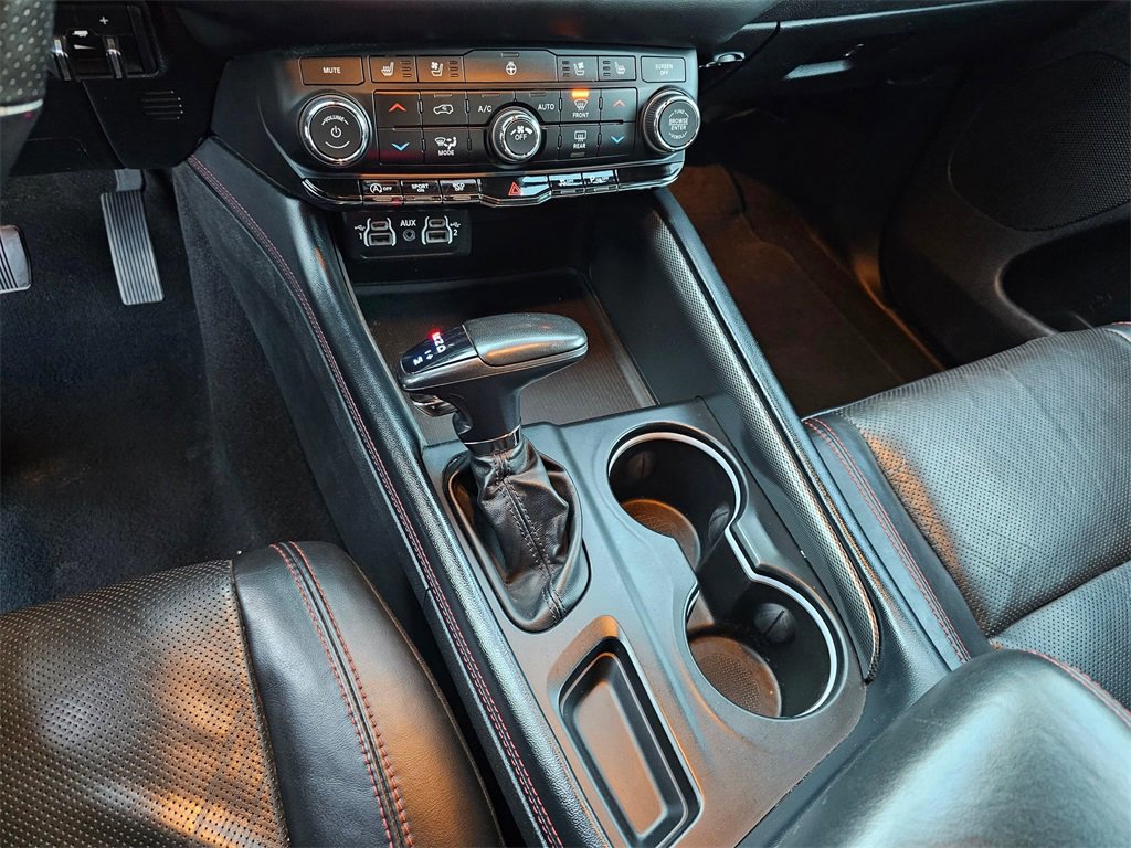 Used 2024 Dodge Durango GT image 22
