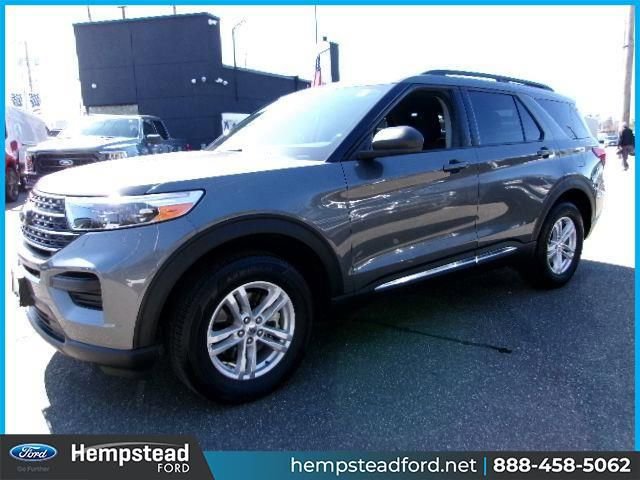 Certified 2023 Ford Explorer XLT image 5