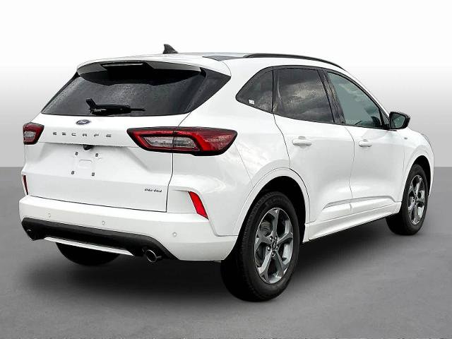 Certified 2023 Ford Escape ST-Line w/ Tech Pack #1 AWD/4WD image 7