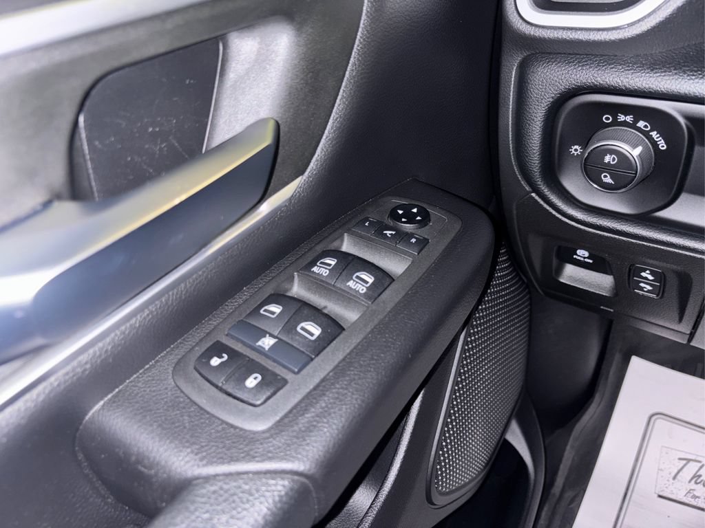 Used 2021 RAM 1500 Big Horn AWD/4WD image 36