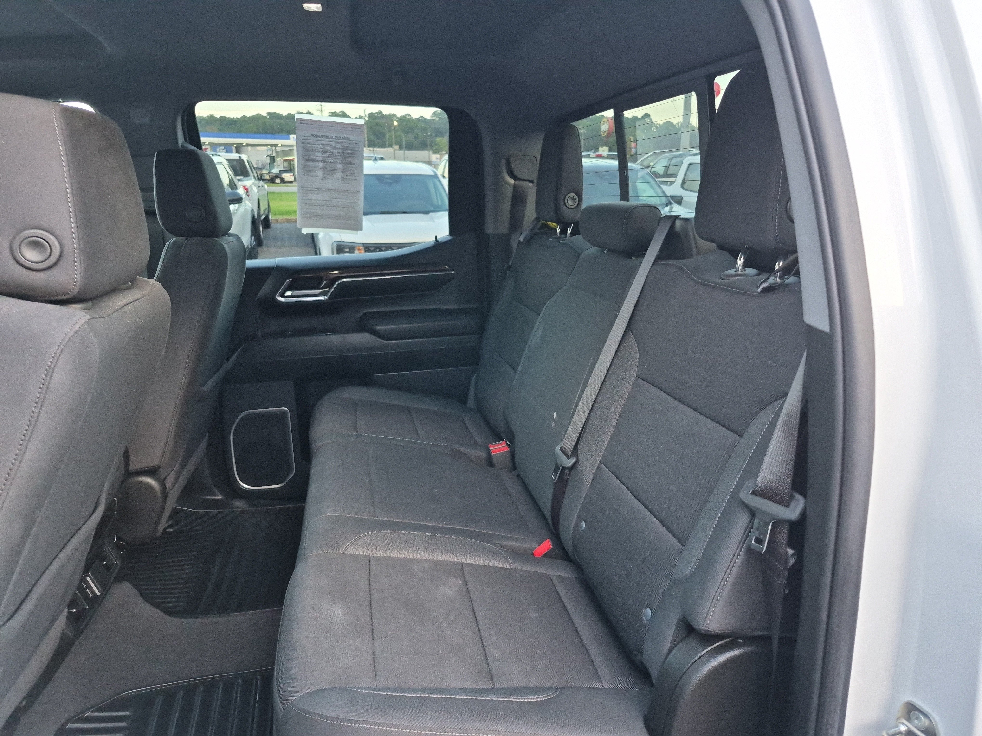 Used 2023 Chevrolet Silverado 1500 LT w/ Z71 Off-Road Package AWD/4WD image 18