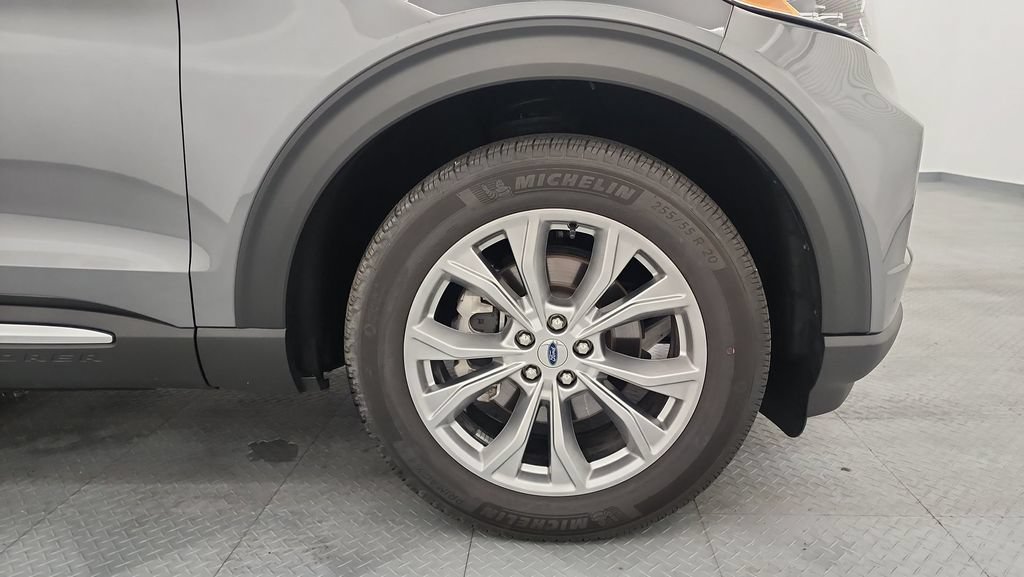 Certified 2024 Ford Explorer XLT w/ Equipment Group 202A AWD/4WD image 24