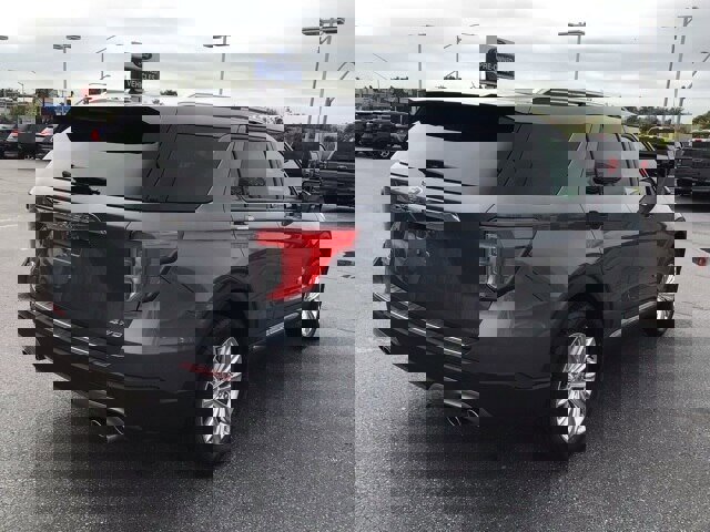 Certified 2022 Ford Explorer King Ranch w/ Technology Package image 4