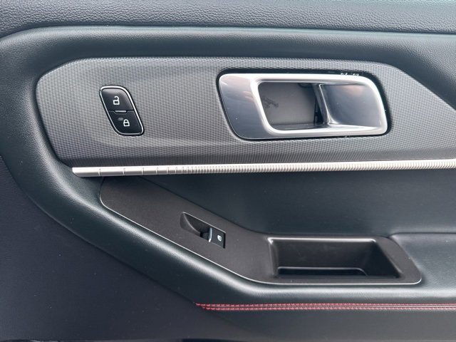 Certified 2025 Ford Explorer ST-Line w/ Premium Package image 20