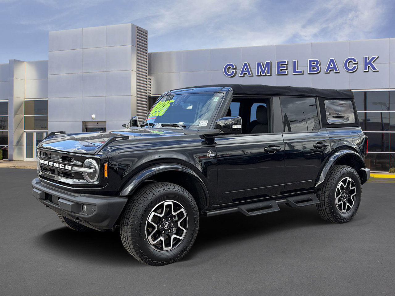 Certified 2023 Ford Bronco Outer Banks AWD/4WD image 2