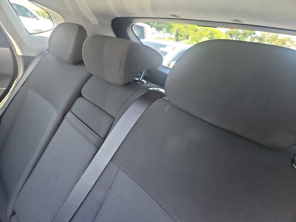 Used 2025 Hyundai Kona SEL FWD image 11
