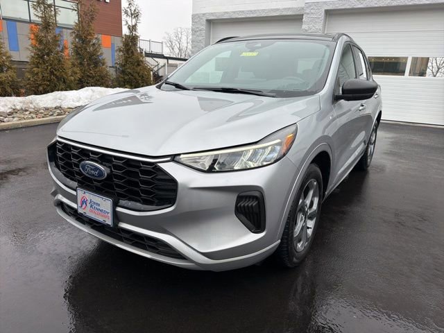 Certified 2023 Ford Escape ST-Line w/ Tech Pack #1 image 8