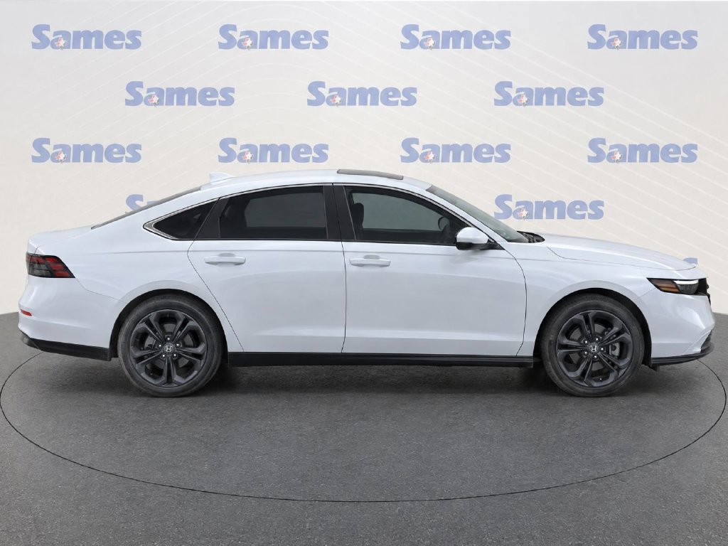 Used 2023 Honda Accord EX image 8