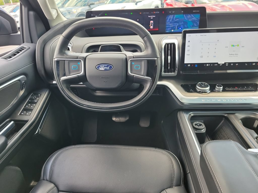 Certified 2025 Ford Expedition Max Platinum AWD/4WD image 12