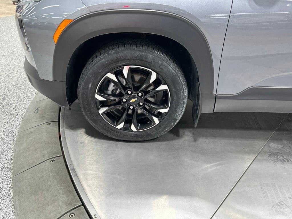 Used 2022 Chevrolet TrailBlazer LT FWD image 30