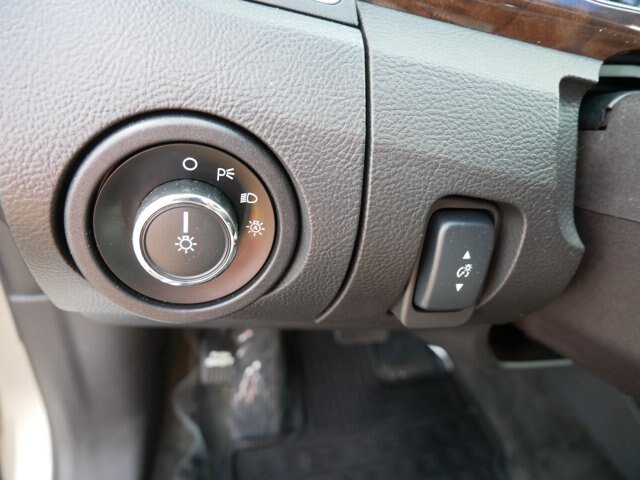 Certified 2018 Ford Taurus Limited FWD image 11