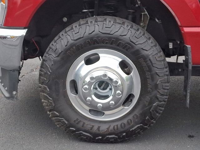 Certified 2023 Ford F350 King Ranch w/ Chrome Package AWD/4WD image 33