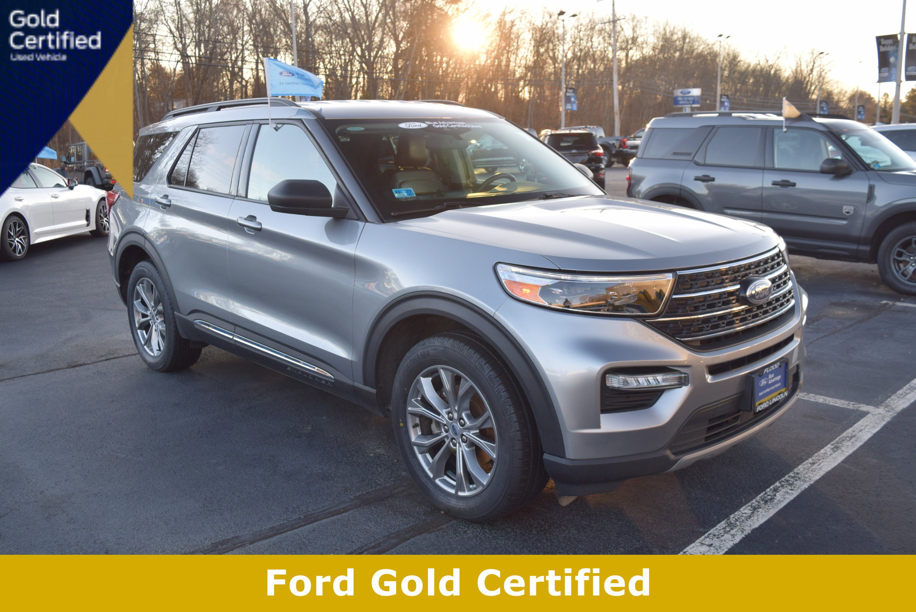 Certified 2023 Ford Explorer XLT w/ Equipment Group 202A image 1