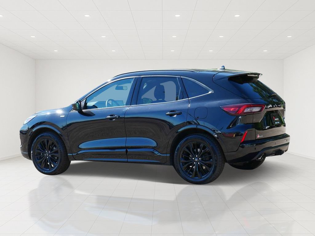 Certified 2023 Ford Escape ST-Line Elite w/ Premium Technology Package AWD/4WD image 4