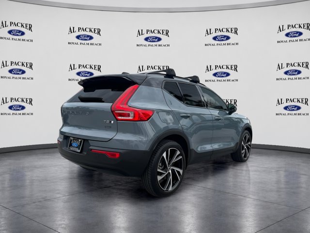 Used 2021 Volvo XC40 T5 R-Design w/ Advanced Package AWD/4WD image 5