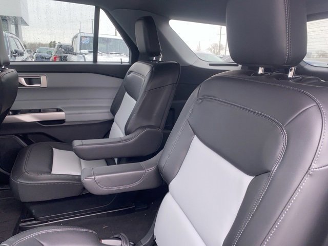 Certified 2023 Ford Explorer XLT w/ Equipment Group 202A image 22