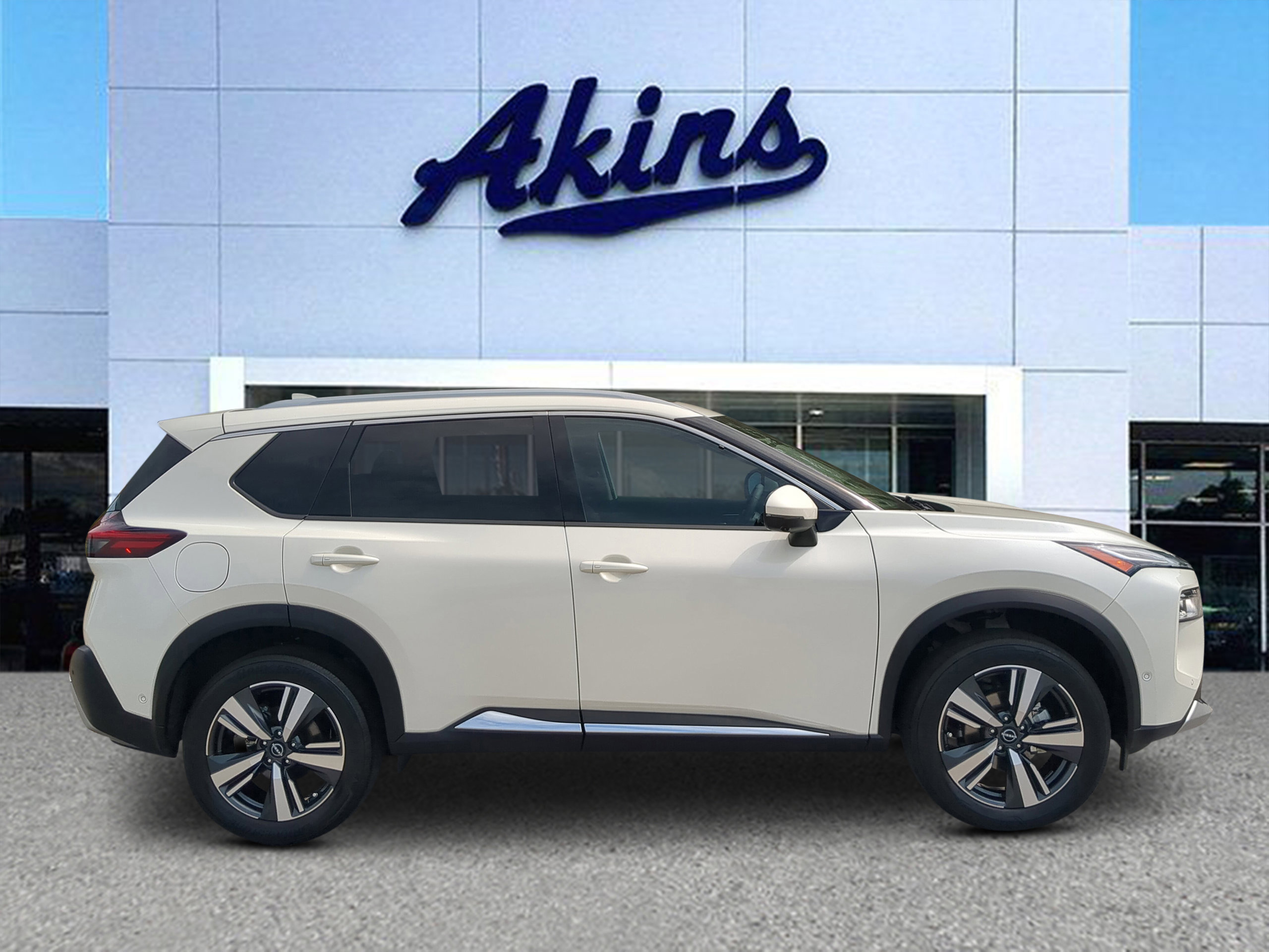 Used 2023 Nissan Rogue Platinum w/ Platinum Premium Package