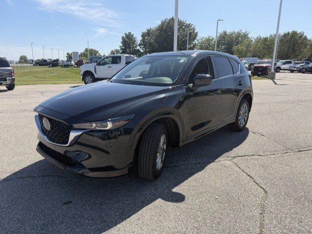 Used 2025 MAZDA CX-5 AWD 2.5 S w/ Preferred Package image 3